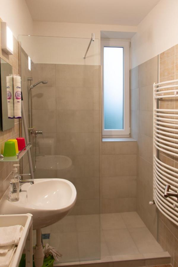 Poroszlay Apartman Debrecen Exterior photo
